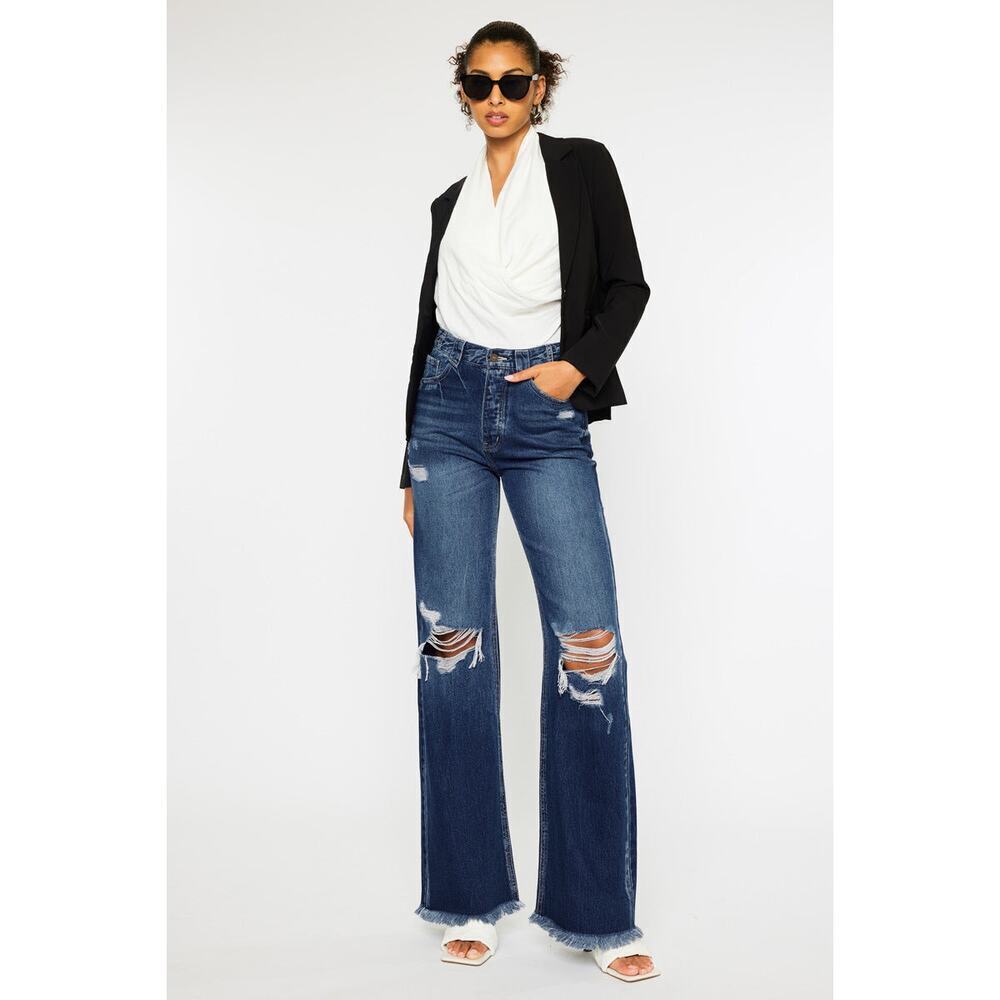 NWT KanCan Jules Ultra High Rise 90's Flare Distressed Jeans Size 27 Grunge